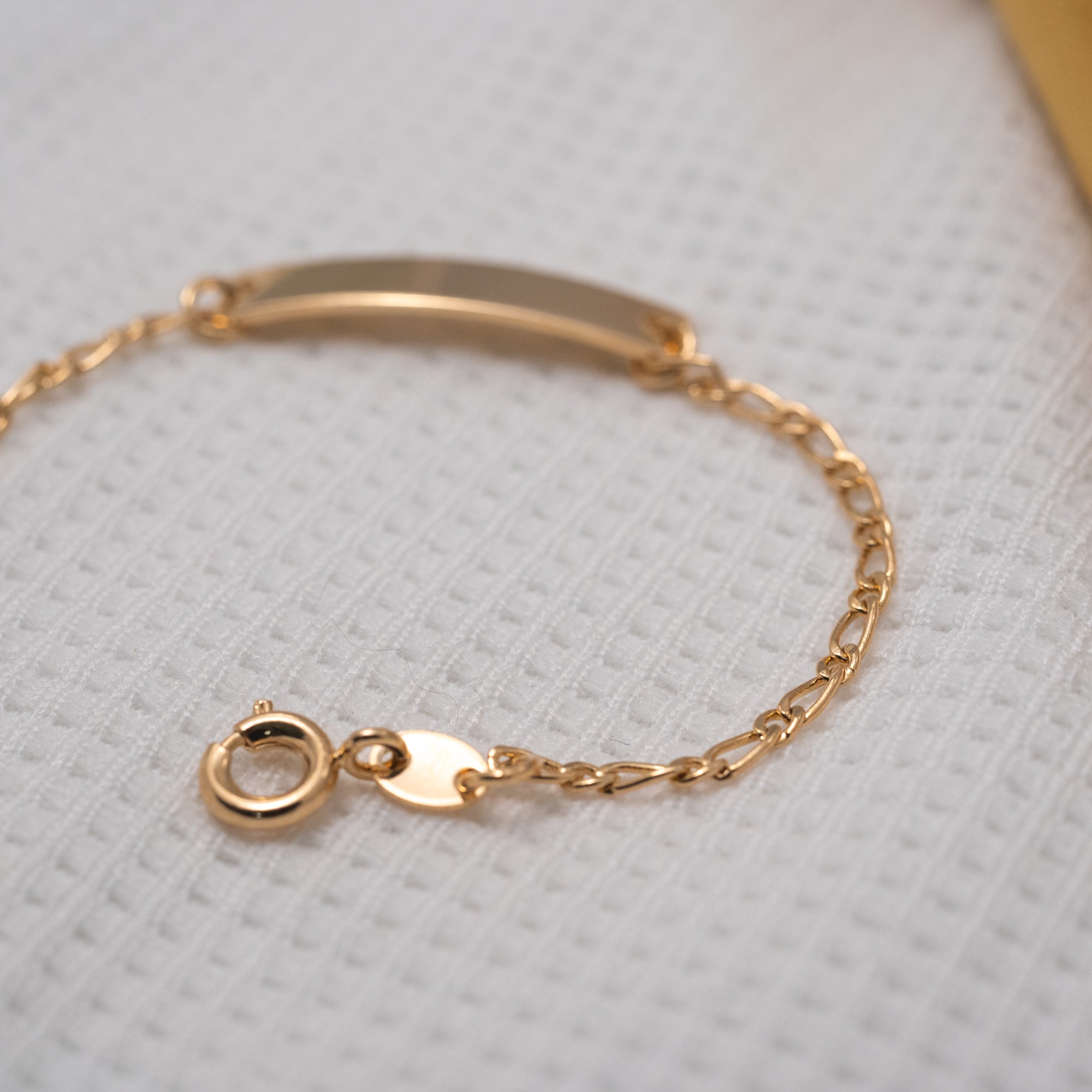 Pulsera esclava en Oro laminado 18k para niño