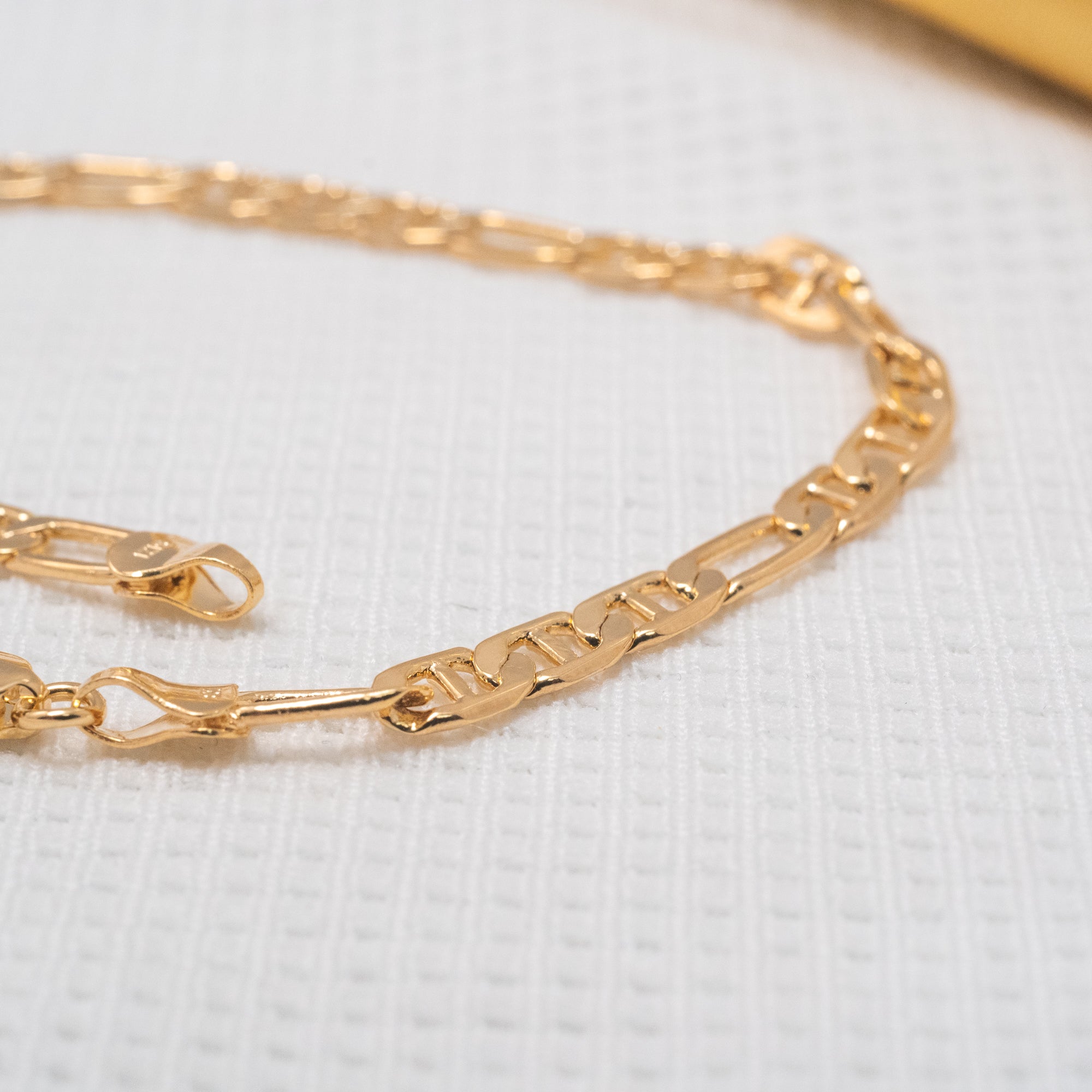 Pulsera cartier en Oro laminado 18k para caballero